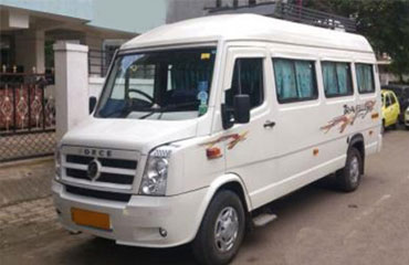 17 Seater Tempo Traveller Hire in Amritsar