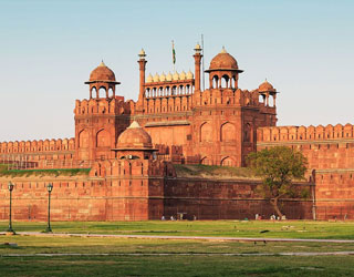 Amritsar to Delhi Tempo Traveller